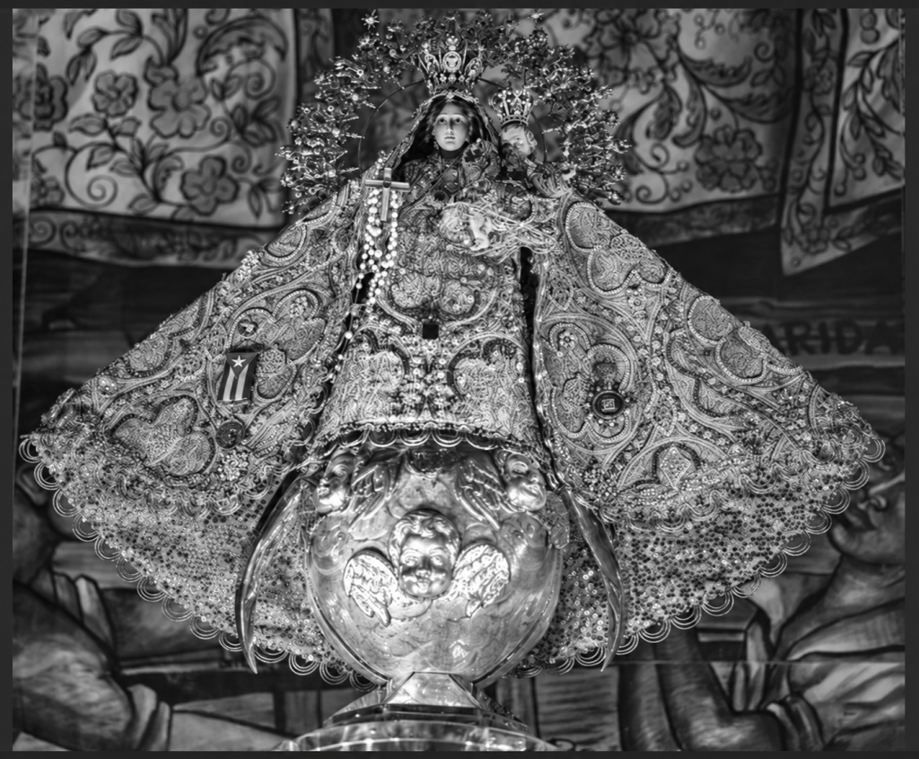 La Caridad del Cobre en «La isla que se repite», de Antonio Benítez Rojo